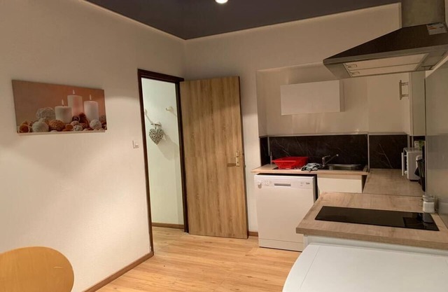 Apartment Coquelicot calm and green.