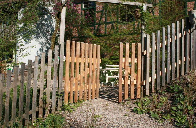 Apartment dormouse with fenced garden and south-facing balcony, dogs welcome