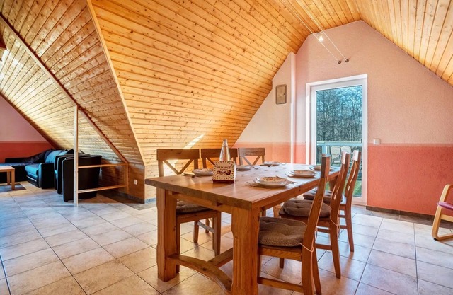 Apartment 'Falkenturm' with Lake View, Private Terrace and Wi-Fi