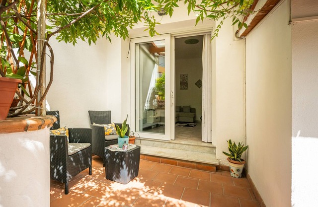 Apartment "In Casetta" with Private Garden and Wi-Fi