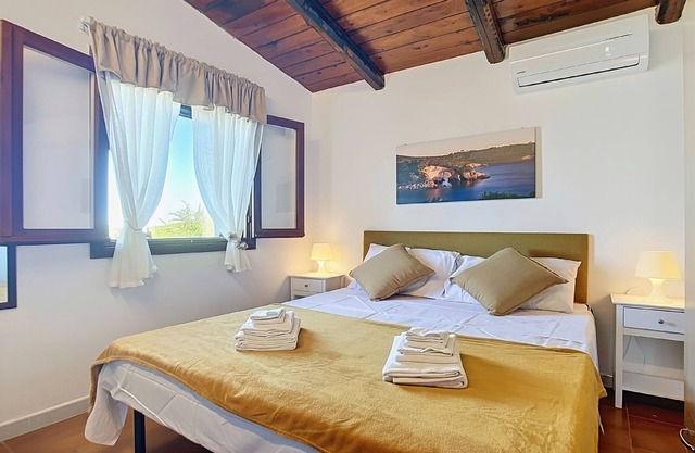 Apartment 'La Mignola - Bilo 2' with Shared Garden, Wi-Fi and Air Conditioning