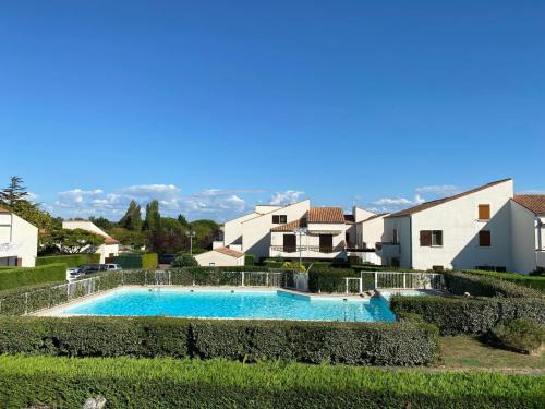 Apartment Moulin de la Brunette-5 by Interhome