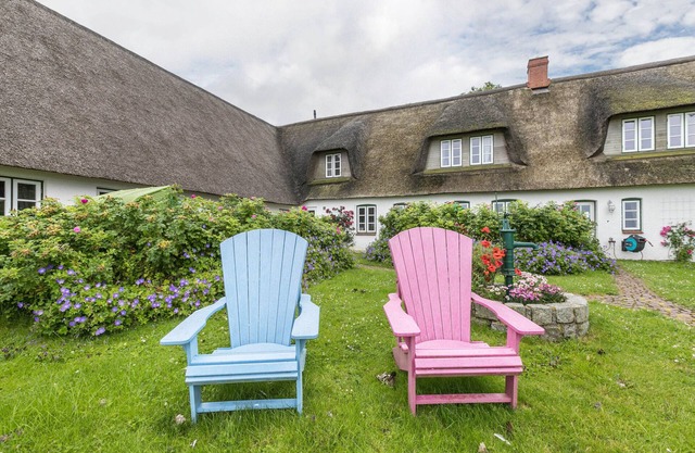 Apartment 'Silberhof 1856 - Theodor Storm' with Private Terrace, Private Garden and Wi-Fi