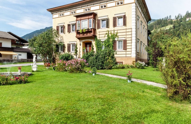 Apartment 'Villa Stumm' with Mountain View, Shared Terrace and Wi-Fi