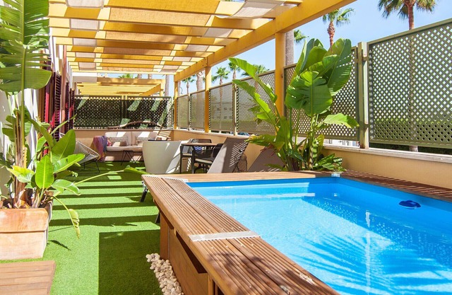 Apartment 'Waterfront Polo Royale I' with Private Pool, Wi-Fi and Air Conditioning