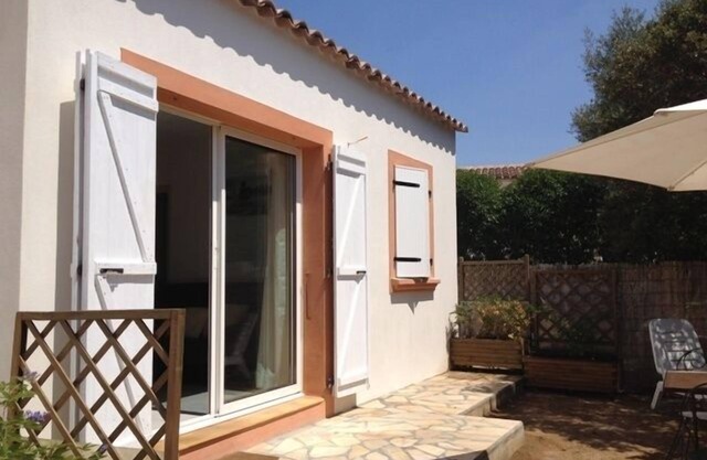 Apartment with garden, beautiful apartment near the city center and the beach.