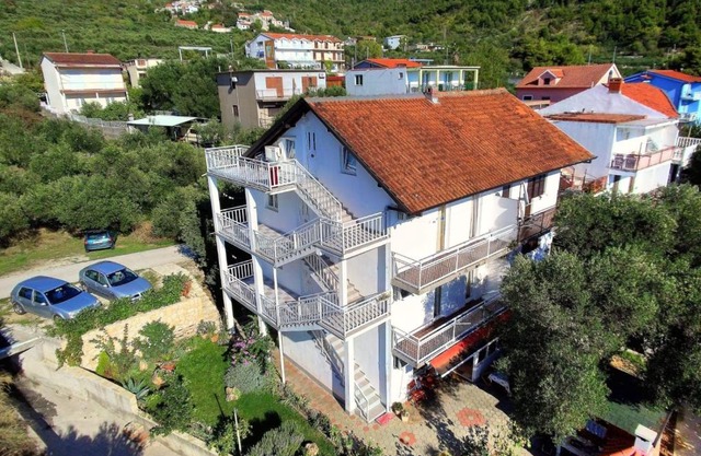 Apartments with a parking space Gradac, Makarska - 6881
