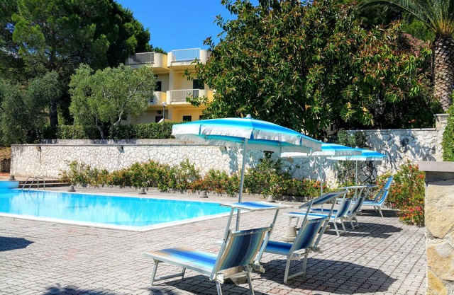 Appartamento con Piscina Vicino al Mare