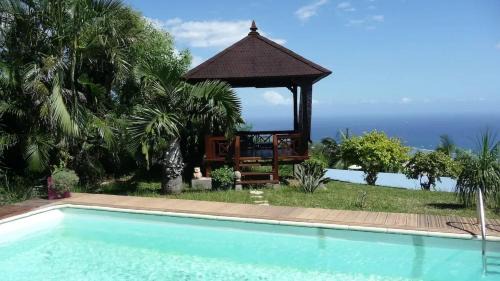 Appartement convivial avec vue sur la mer