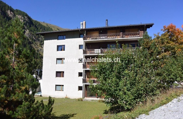 Appartment in a building in Zinal - 1 bedroom with 1 double bed (140x200) - 1 bedroom with 2 bunk be