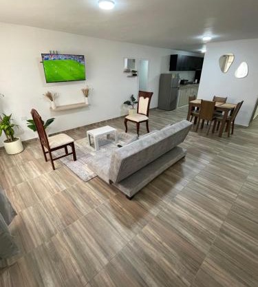 Apto cerca la basílica con aire acondicionado