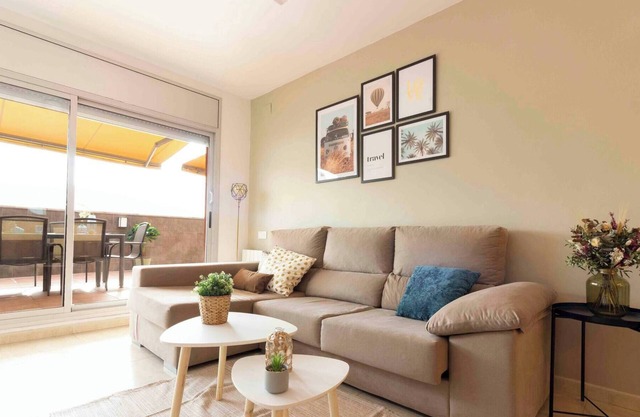 Apto-Gran Terraza, 10min Sitges,35min Barcelona,WIFI