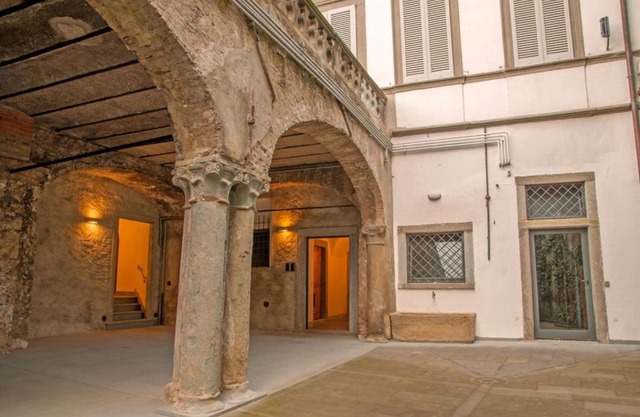 Art Gallery Suite