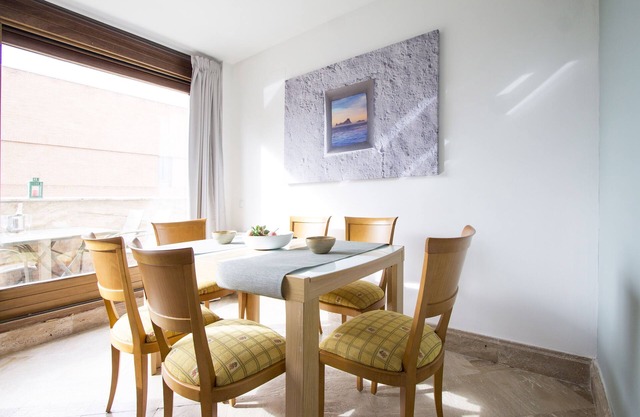 Arturo Soria - 2 bedrooms with pool and parking - 05