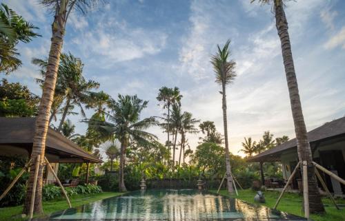 Asmara Cemagi - Luxury Fully Staffed Villa, Sunset & Beach Near Canggu