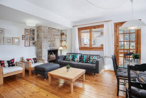 Aspen - By CARDI Suites