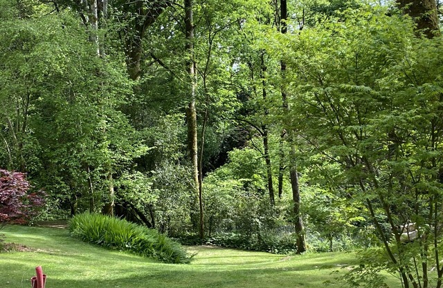Atypical house in a haven of peace between sea and forest