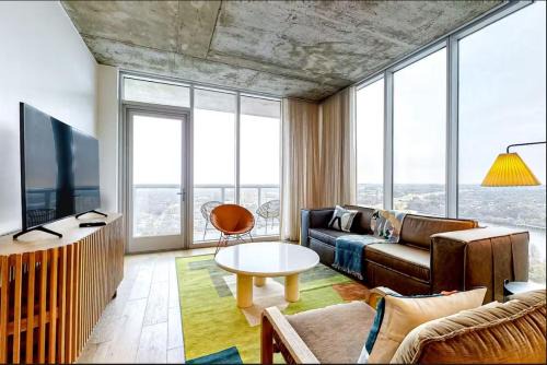 Austin Downtown Condo - 1BR Lakeview 23rd-floor