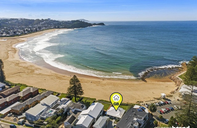 Avoca Beach House - Uninterrupted Beachfront