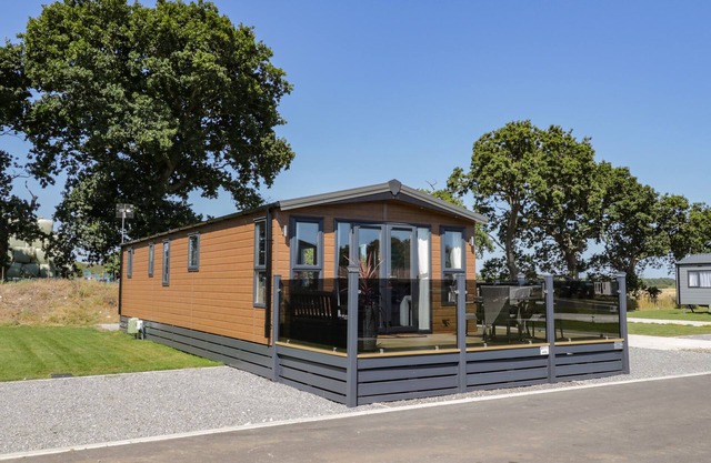 AWAY DAZE, pet friendly, with a garden in Bridlington