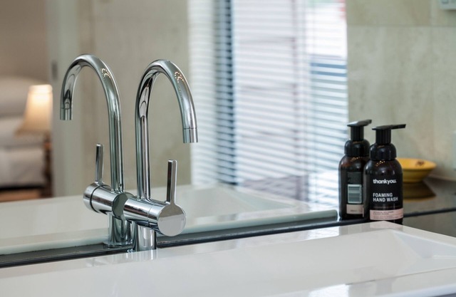 Awesome 180° View 5* Reviews nTop Location AVAIL NOV 18nnnnnnnnnnn