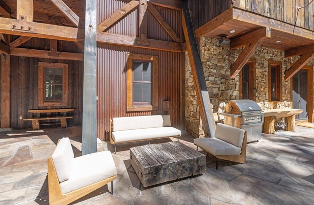Back Door Ski In/out Fireplace, Hot Tub, Huge Views Alpine Luxury At Copper Hollow 6 Bedroom Home by RedAwning