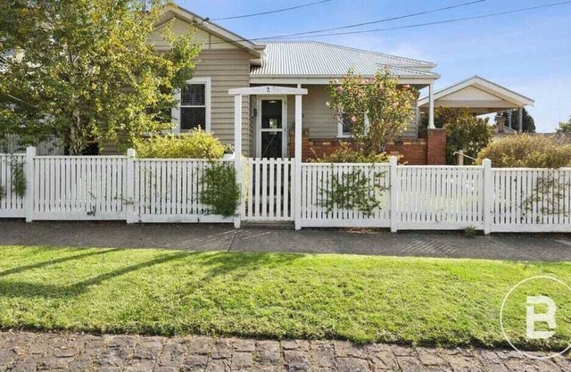 Ballarat Central - Lakeside Cardigan Cottage