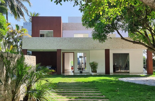 Beach House in Interlagos Bahia Condominium