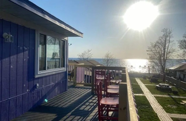 Beachfront Condo in the heart of Sylvan Beach