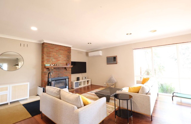 Beaumaris Lovely House - Bayside Holiday Rental, Beaumaris Lovely House - Bayside Holiday Rental