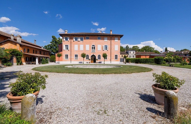 Beautiful apartment for 5 people with WIFI, A/C, TV, terrace and pets allowed