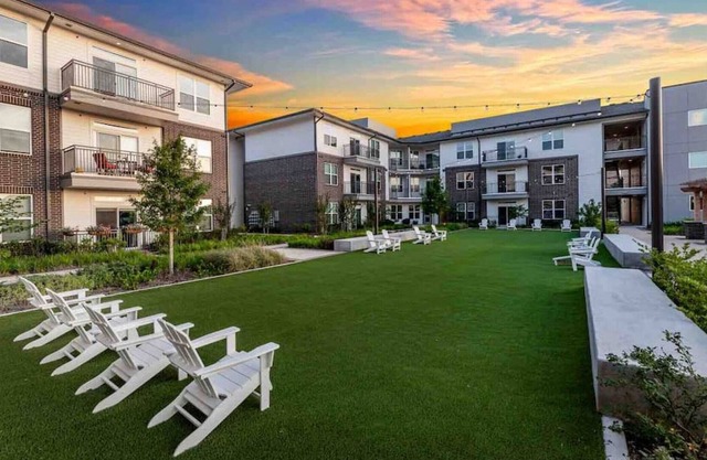 Beautiful 3 Bedroom Apt.