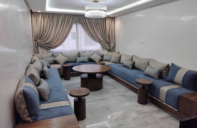 Beautiful apartment 5 min from Mohamed 5 Casablanca airport with swimming pool