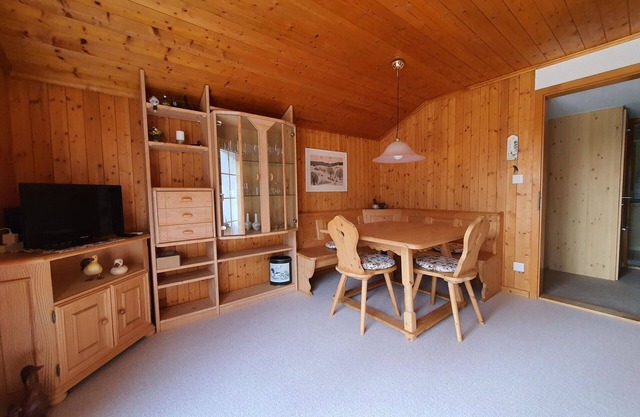 Beautiful apartment for 5 guests with WIFI, TV, balcony and pets allowed