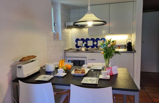Beautiful apartment for 5 people with WIFI, pool, TV, patio and pets allowed