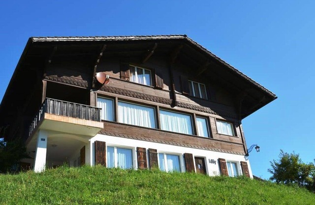 Beautiful apartment for 4 guests with WIFI, TV, balcony and pets allowed