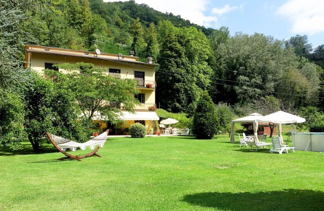 Beautiful apartment for 6 people with pool, WIFI, hot tub, TV and patio