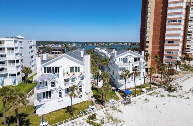 Beautiful Beach Home - Private with Direct Access to Beach & Pool