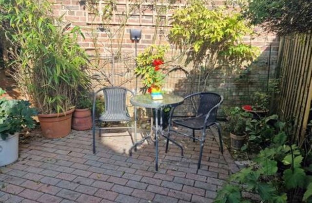 Beautiful cottage in town centre