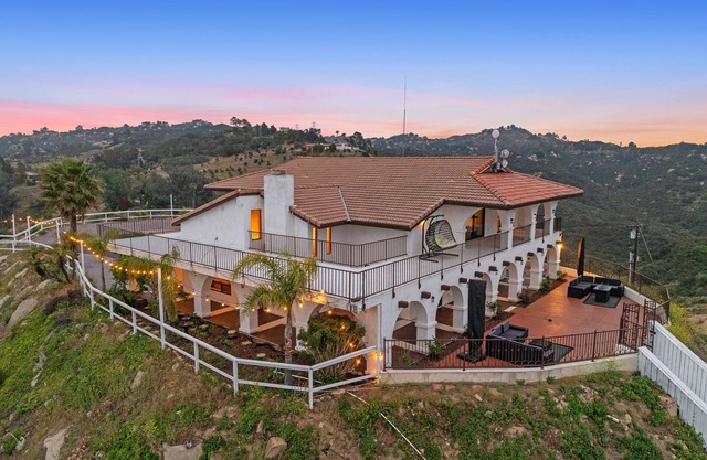 Beautiful Fallbrook Estate Ideal for Weddings and Events