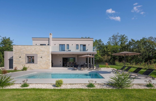 Beautiful home in Labin