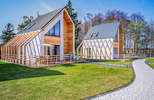 Beautiful home in Nowecin with kitchen