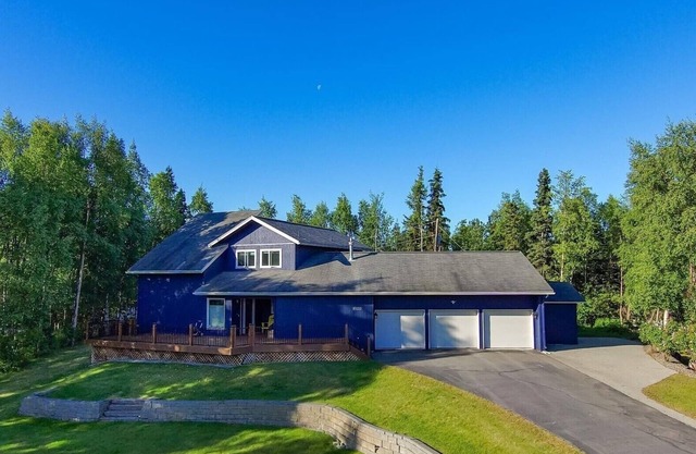 Beautiful home in South Anchorage