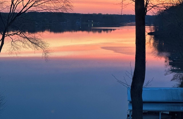 Beautiful lake front family home