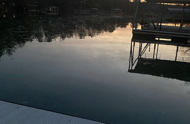 Beautiful Lakefront Cabin on Blue Ridge Lake!