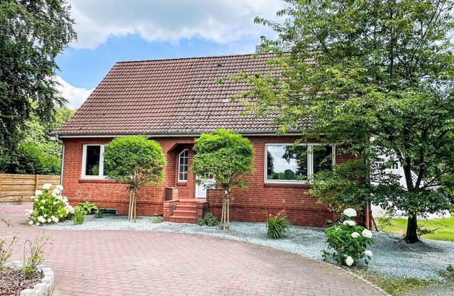 Beautiful private villa for 8 guests with WIFI, TV, terrace and pets allowed