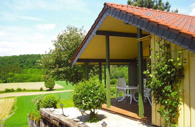 Beautiful private villa for 6 guests with WIFI, TV, patio, pets allowed and panoramic view