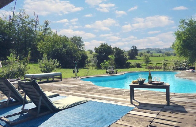 Beautiful private villa for 10 people with private pool, WIFI, sauna and veranda