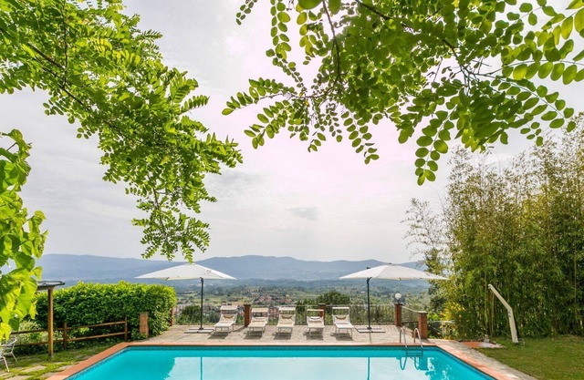 Beautiful private villa with private pool, WIFI, TV, patio, pets allowed, panoramic view and par...