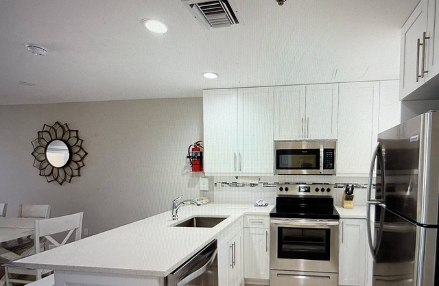 Beautiful Seaside Townhome in Grand Cayman